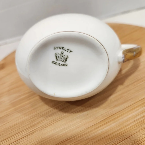 Aynsley China Creamer Fine English Bone China White Gold Handle Ornate - Picture 6 of 8
